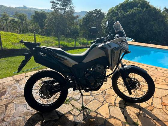 HONDA XRE 300 SAHARA ADVENTURE HONDA XRE 300 SAHARA ADVENTURE